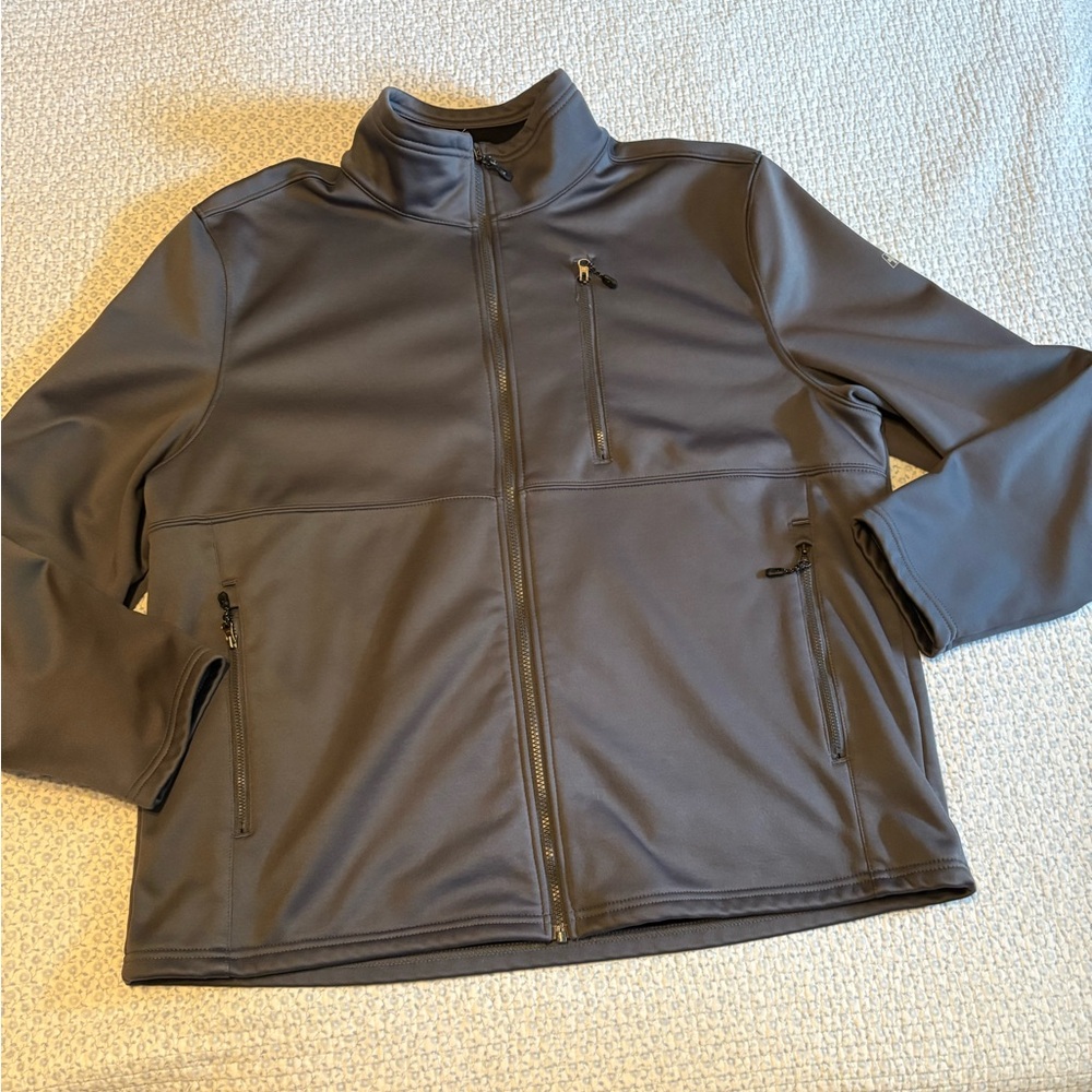 Swiss Tech Men's Gray Softshell Jacket